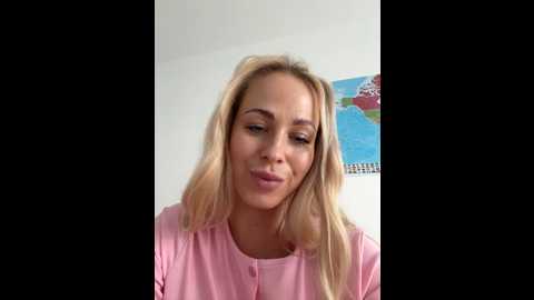 Media: streetdoll Stripchat 2024-12-05 14:44:00
