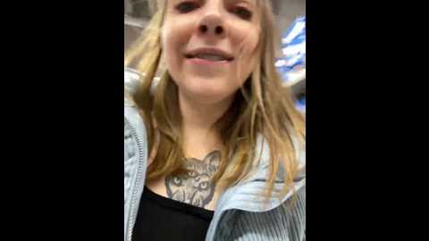 Media: sunny___bunny Stripchat 2024-12-05 15:37:00