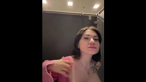 Media: wet__bunny Stripchat 2024-12-05 08:25:00