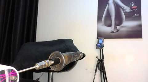 Media: assiology__fuck_me_good1 Stripchat 2024-12-06 11:33:00