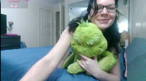 Media: aussiepeaches Stripchat 2024-12-06 01:08:00