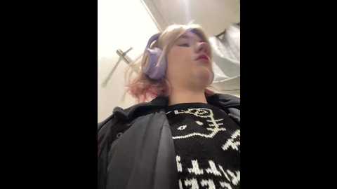 Media: baby__naughty Stripchat 2024-12-06 15:09:00