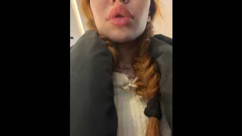 Media: babydolll Stripchat 2024-12-06 17:02:00