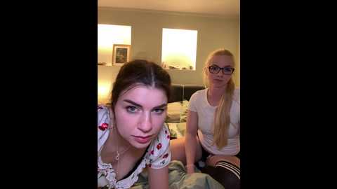 Media: ellynora Stripchat 2024-12-06 22:26:00