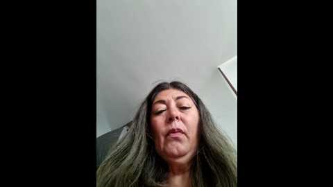 Media: emma_tour Stripchat 2024-12-06 13:40:00