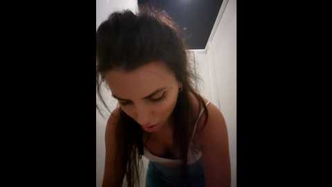 Media: izabella_bella Stripchat 2024-12-06 09:26:00