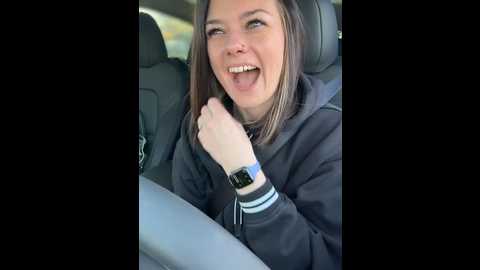 Media: ladylena1 Stripchat 2024-12-06 18:08:00