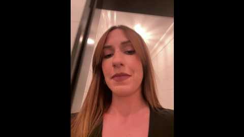 Media: lola_tentatiion Stripchat 2024-12-06 19:12:00