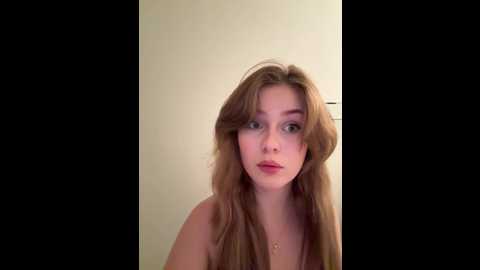 Media: maribelriver Stripchat 2024-12-06 16:46:00