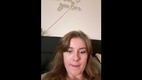 Media: maribelriver Stripchat 2024-12-06 22:03:00