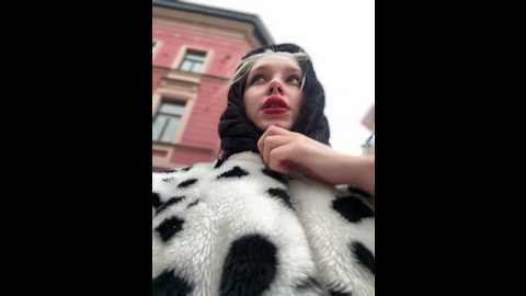 Media: milkyy_wway Stripchat 2024-12-06 08:28:00