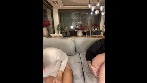 Media: sexonmylvl Stripchat 2024-12-06 02:04:00