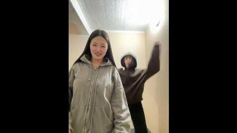 Media: sophie_avory Stripchat 2024-12-06 01:42:00