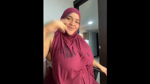 Media: sweetmuslim01 Stripchat 2024-12-06 03:03:00