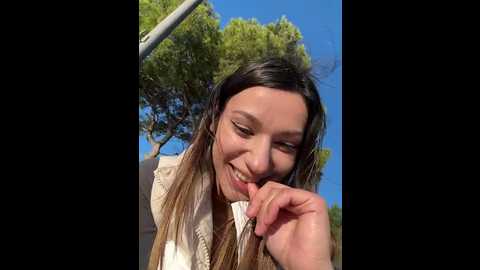 Media: _miaqueen_ Stripchat 2024-12-07 13:42:00
