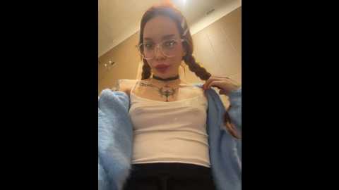 Media: babydolll Stripchat 2024-12-07 18:28:00