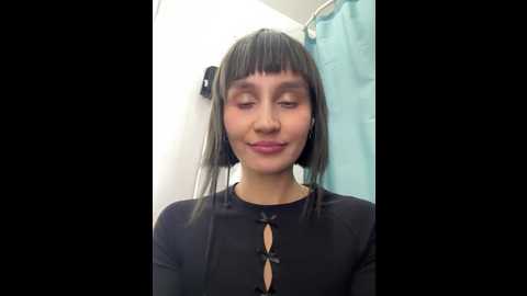 Media: bigbabykiki Stripchat 2024-12-07 13:45:00