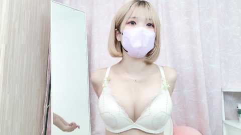 Media: eimi_ch Stripchat 2024-12-07 04:31:00