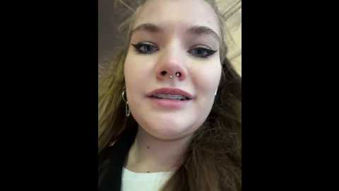 Media: holy_tereza Stripchat 2024-12-07 17:55:00