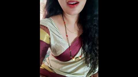 Media: indian_desi_wife Stripchat 2024-12-07 04:31:00