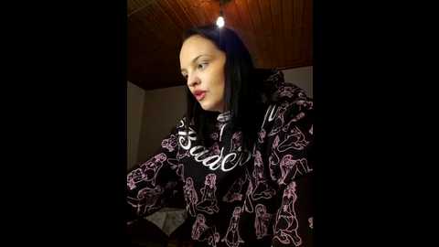 Media: jujuicy_97 Stripchat 2024-12-07 04:04:00