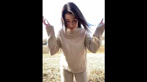 Media: kikiwatson Stripchat 2024-12-07 09:52:00