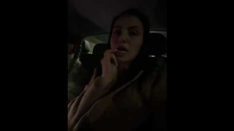 Media: kimkelly13 Stripchat 2024-12-07 18:10:00