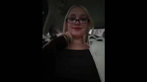 Media: milkyy_wway Stripchat 2024-12-07 11:48:00