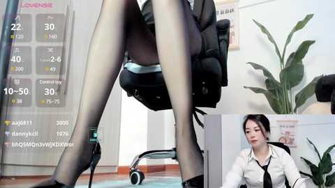 Media: oo_kaixin_oo Stripchat 2024-12-07 06:12:00