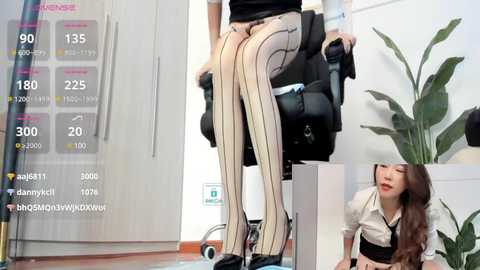 Media: oo_kaixin_oo Stripchat 2024-12-07 06:56:00