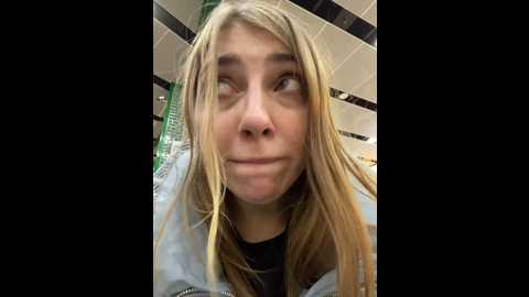 Media: sunny___bunny Stripchat 2024-12-07 15:47:00