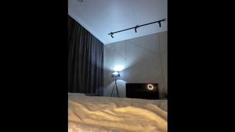 Media: yunasi Stripchat 2024-12-07 13:30:00