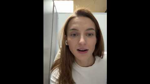Media: _angelari_ Stripchat 2024-12-08 00:11:00