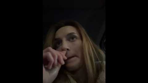Media: _angelari_ Stripchat 2024-12-08 22:55:00