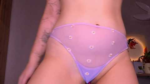 Media: amelia_naughtygirl Stripchat 2024-12-08 00:56:00