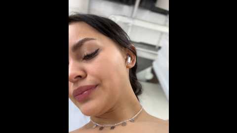 Media: angelinateller Stripchat 2024-12-08 05:09:00