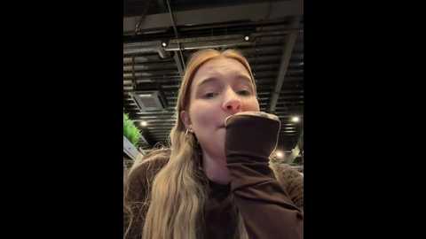 Media: baby_tiny Stripchat 2024-12-08 13:21:00