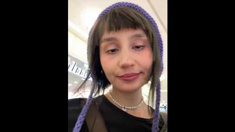 Media: bigbabykiki Stripchat 2024-12-08 17:01:00