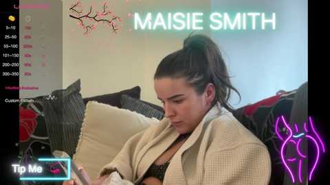 Media: maisie_smith Stripchat 2024-12-08 09:29:00