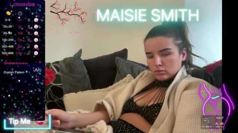Media: maisie_smith Stripchat 2024-12-08 10:42:00