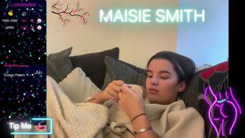 Media: maisie_smith Stripchat 2024-12-08 14:49:00