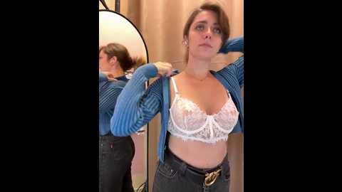 Media: mariid Stripchat 2024-12-08 10:29:00