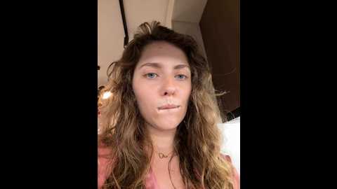 Media: mariid Stripchat 2024-12-08 17:52:00
