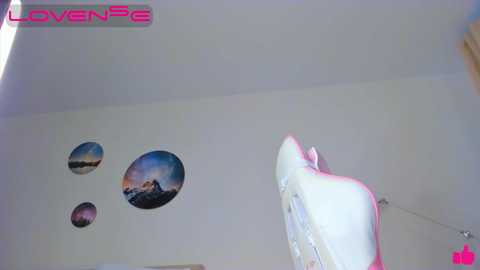 Media: mermaid_melody Stripchat 2024-12-08 07:21:00