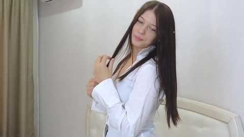 Media: rebecca_loves_you Stripchat 2024-12-08 04:34:00