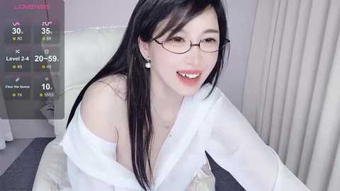 yishan_33 @ stripchat on 20241208