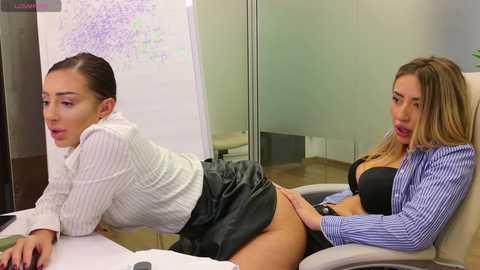 Media: babesgowild Stripchat 2024-12-09 00:05:00