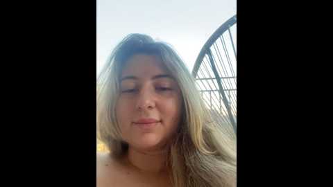 Media: curvyflawless Stripchat 2024-12-09 11:46:00