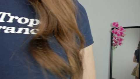 Media: lilly_colins Stripchat 2024-12-09 13:28:00