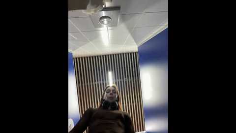 Media: lily__belle Stripchat 2024-12-09 17:32:00